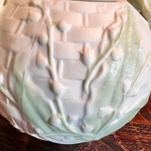 Vintage Ceramic Lilly of the Valley Trinket Dish - Picture 3 of 12